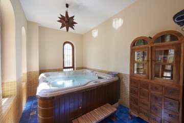 jacuzzi